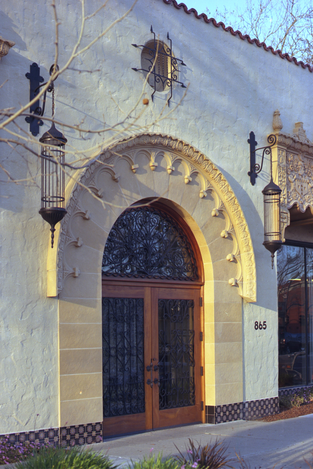 Arch in Spanish architecture. The Alameda, San José.