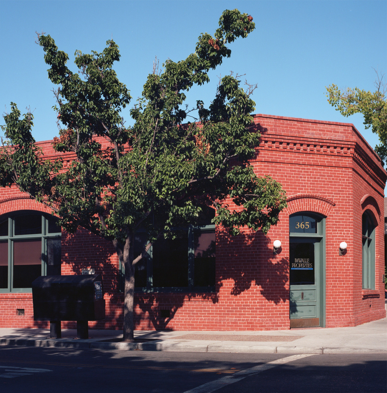 Imwalle building on a corner of Campbell Avenue, Campbell