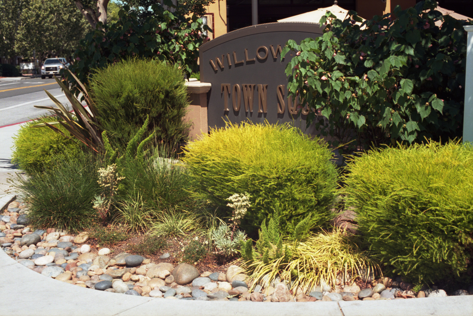 Willow Glen downtown plaque at Lincoln and Willow